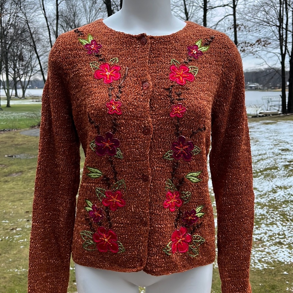 JH floral cardigan textured sweater M